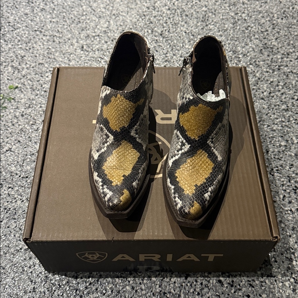 Ariat Jolene Ankle Boots View 4